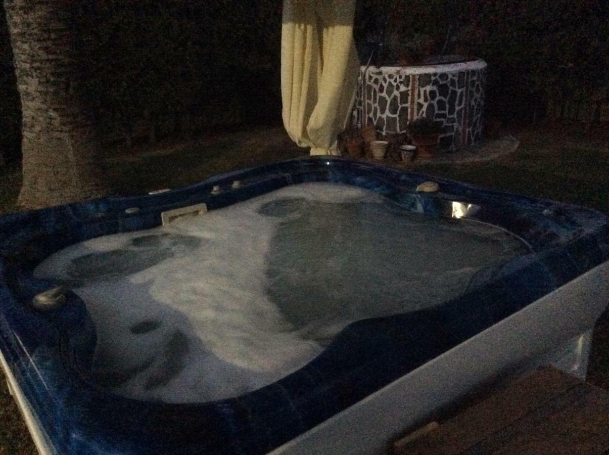 Chalet Piscina Jakuzzi Sevilla Hacienda de Tarazona 외부 사진